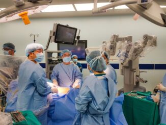 công nghệ y học trong phẫu thuật