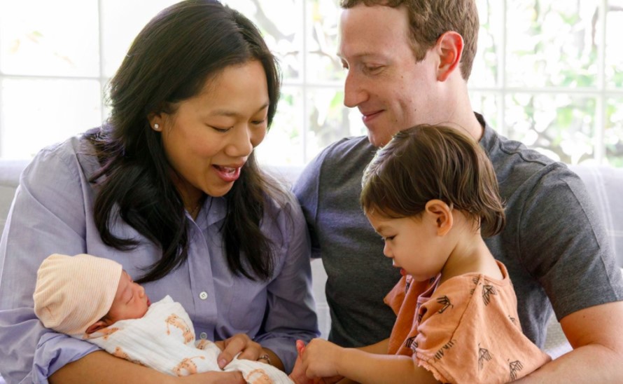 Mark Zuckerberg hướng dẫn con gái đầu lòng học lập trình